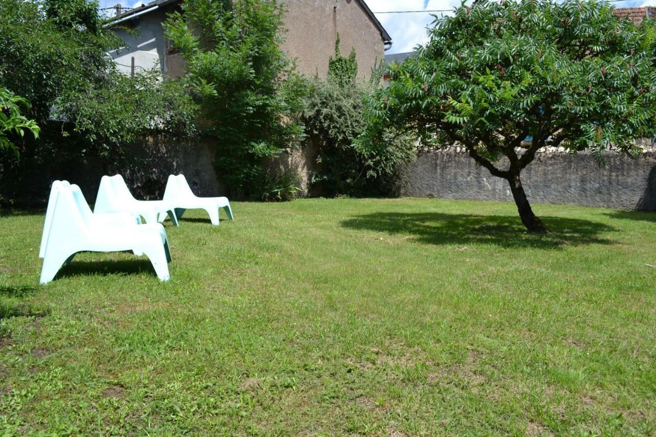 Appartement Passe Partout Lucenay-l'Eveque Eksteriør billede